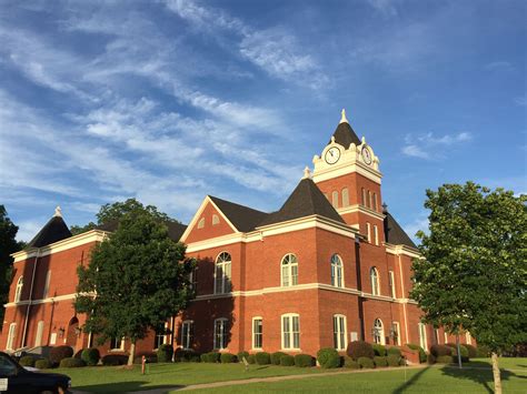 Jeffersonville, Georgia .
